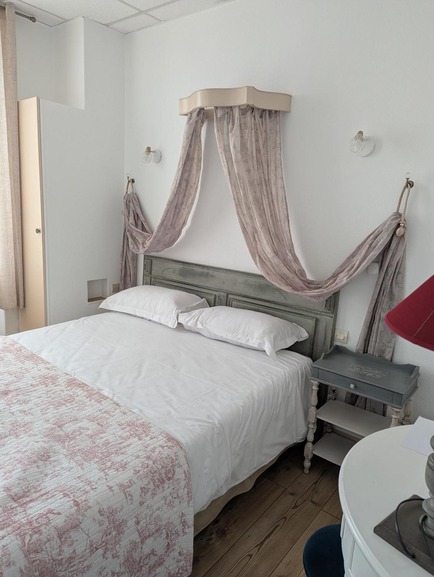 Hotel Du Parc Μοντελιμάρ Δωμάτιο φωτογραφία